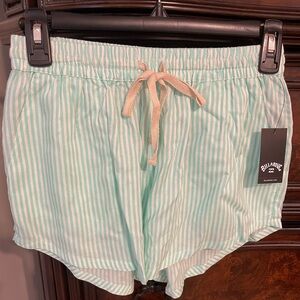 NWT Billabong Pipe Line Short Small